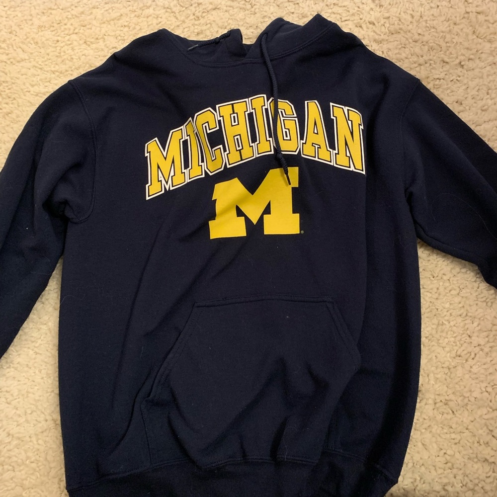 Michigan hoodie navy blue, size medium from Fanatics